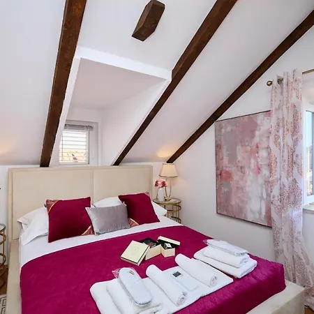 Vakantiehuis Old Town Casa Nevia *