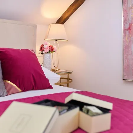 Old Town Casa Nevia Vakantiehuis *