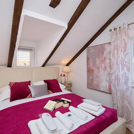Old Town Casa Nevia Holiday home